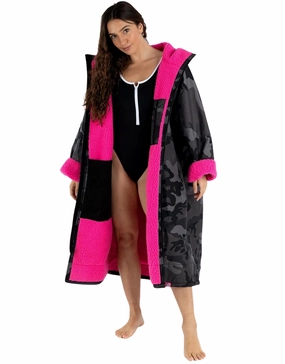 Advance Long Sleeve Adult Robe - Black Camo Pink dryrobe changing robes, waterproof dryrobe swim gear