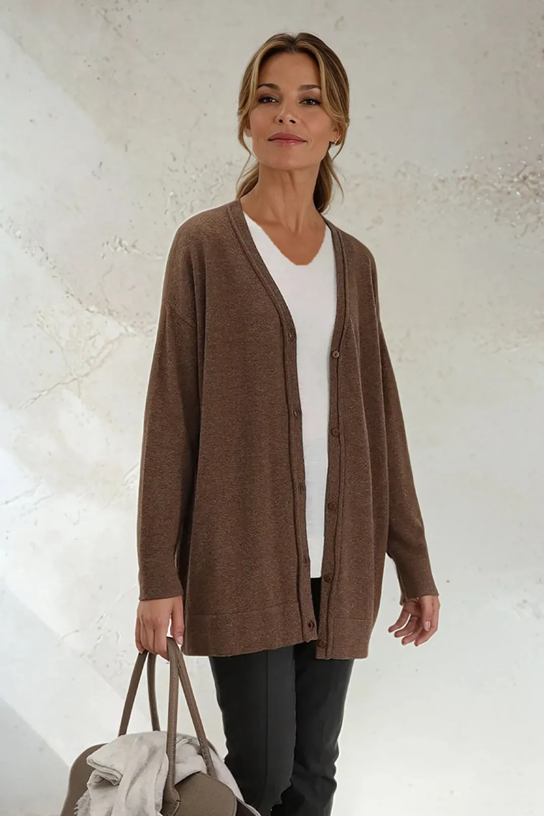 AVERY AMICO BOYFRIEND V NECK IN FINE ITALIAN MERINO