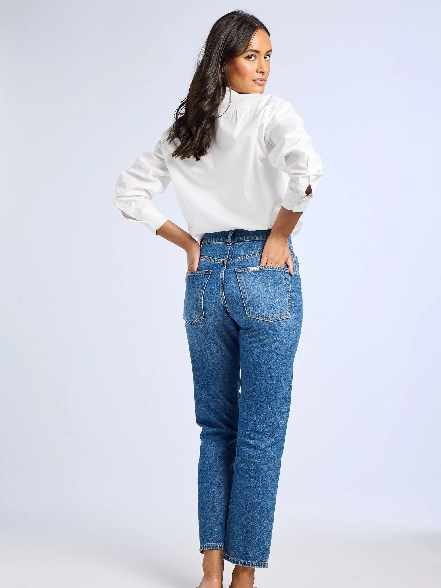 Brooke Mid Rise Slim Fit Jean in Topanga