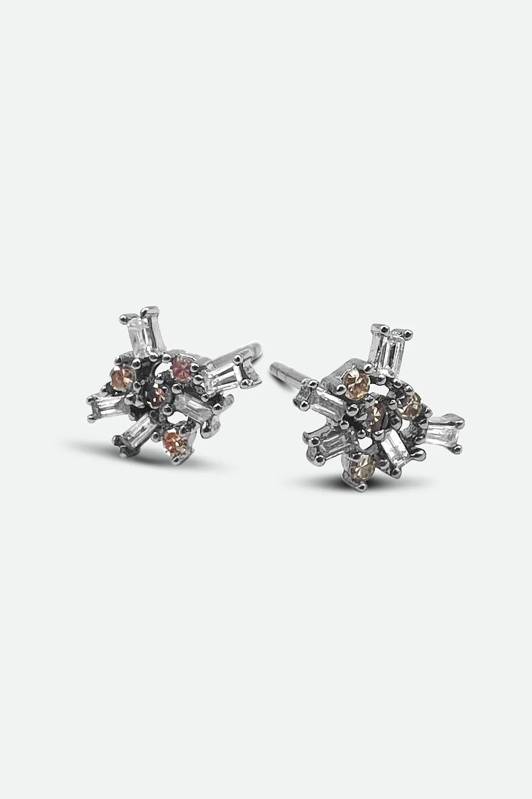 DIAMOND BAGUETTE CLUSTER STUD