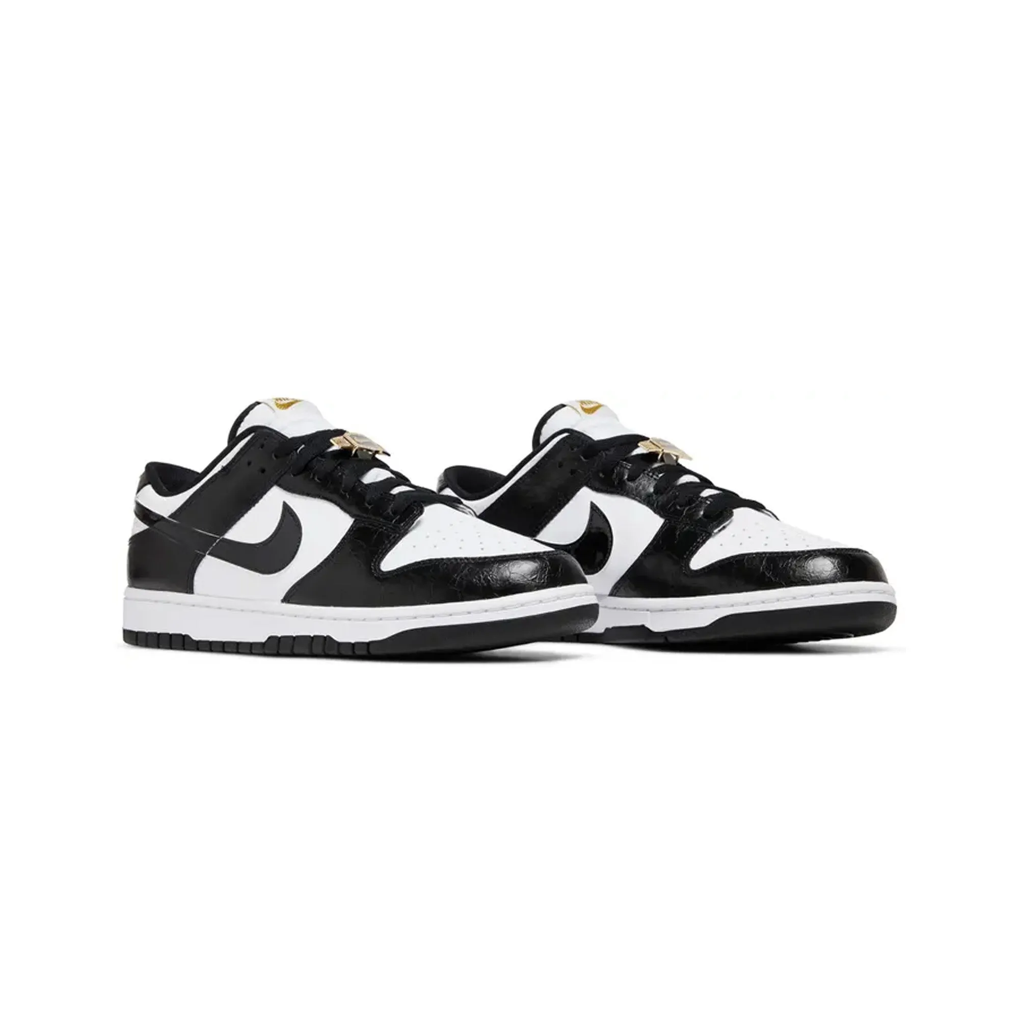 Dunk Low SE 'World Champs Black White' (2022)