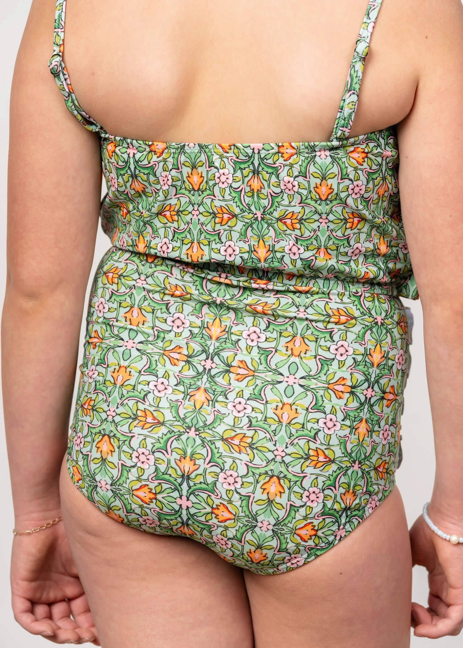 Heirloom Tulip | Youth Down in Front Ruffle Bottoms