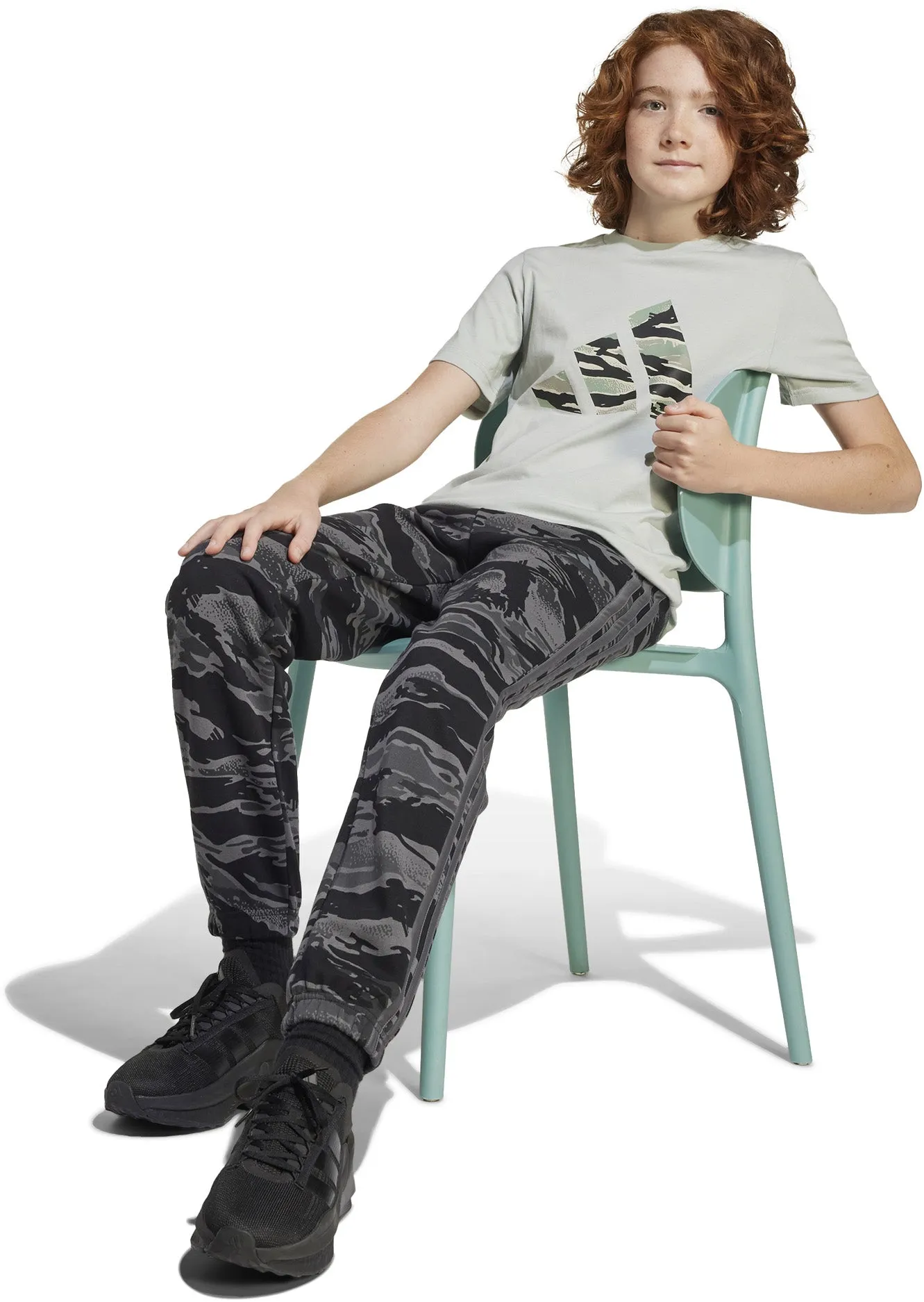 Junior's Camo Graphic T-Shirt