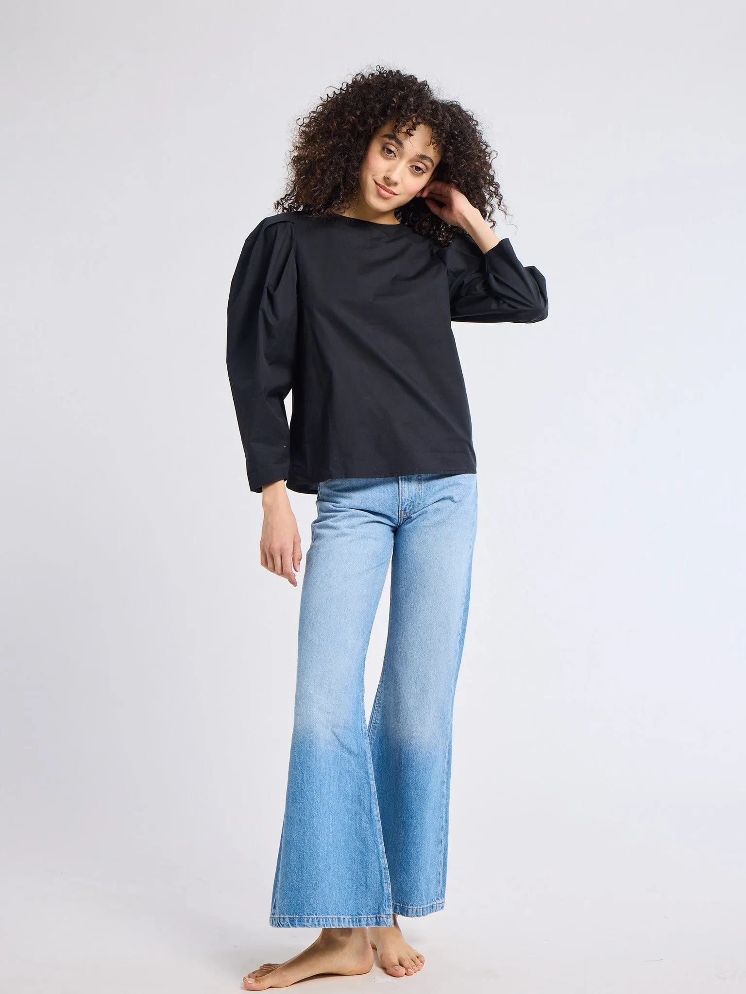 Lila Top in Black