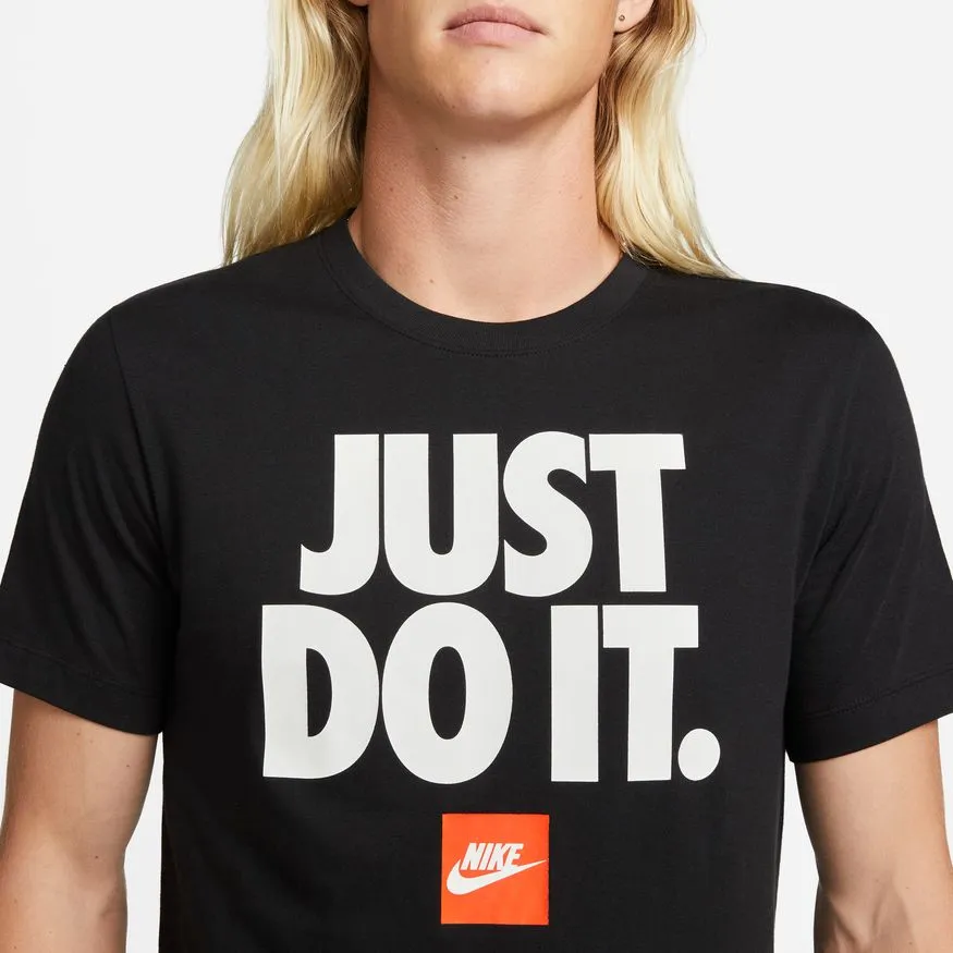 M Nike Sportswear DZ2989-010