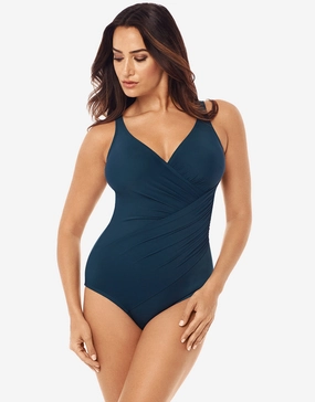 Must Haves Oceanus Swimsuit - Nova pool-ready swimwear for women, trendy swimwear collection