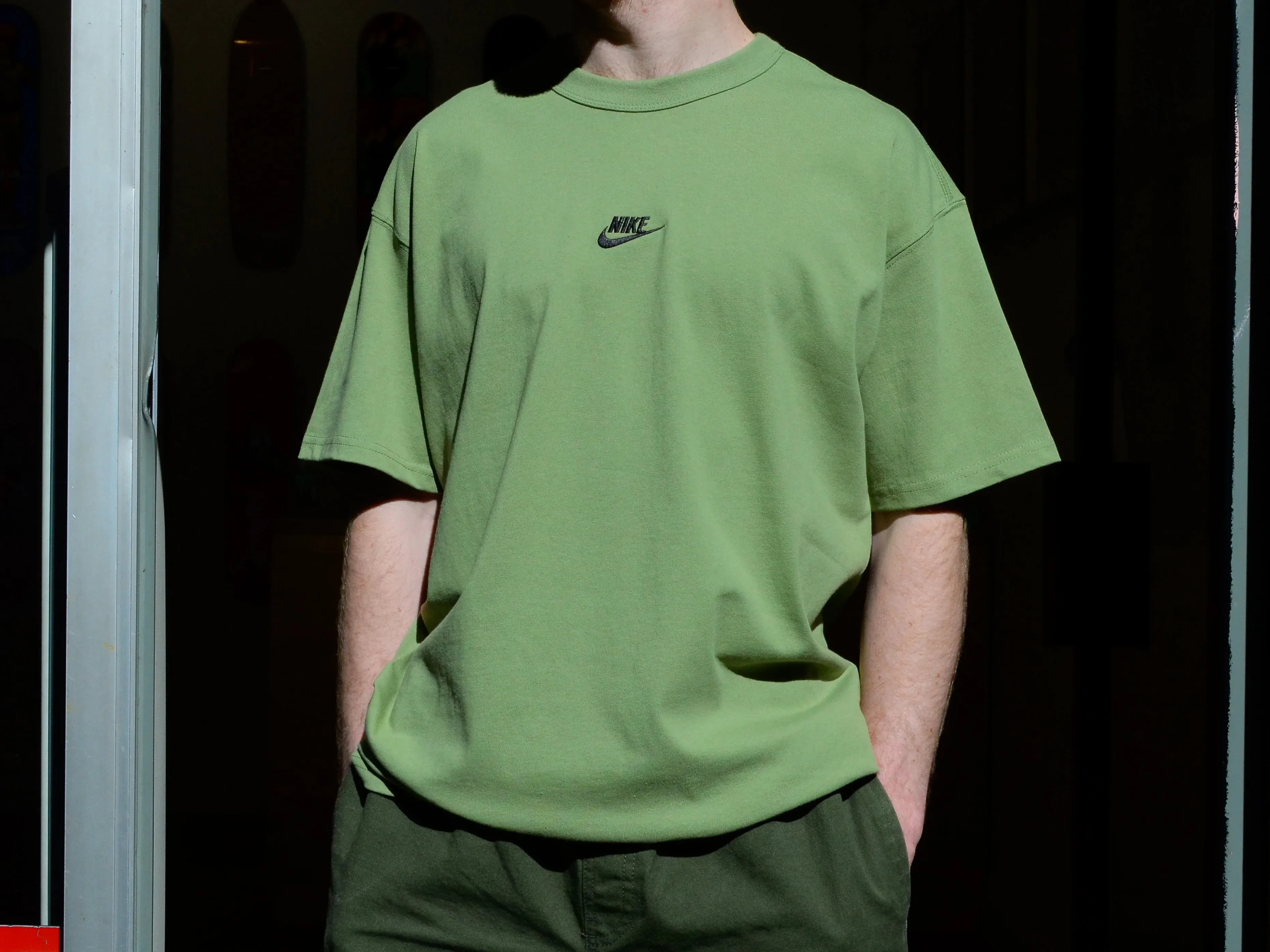 Nike Sportswear Premium Essential Tonal T-Shirt - Alligator / Black
