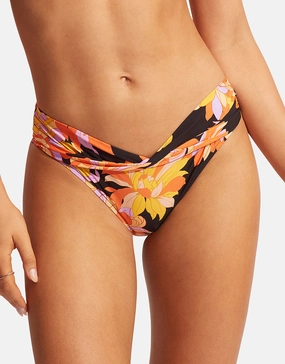 Palm Springs Twist Band Hipster Bikini Pant - Black adjustable swim bottoms women, flattering bikini bottoms