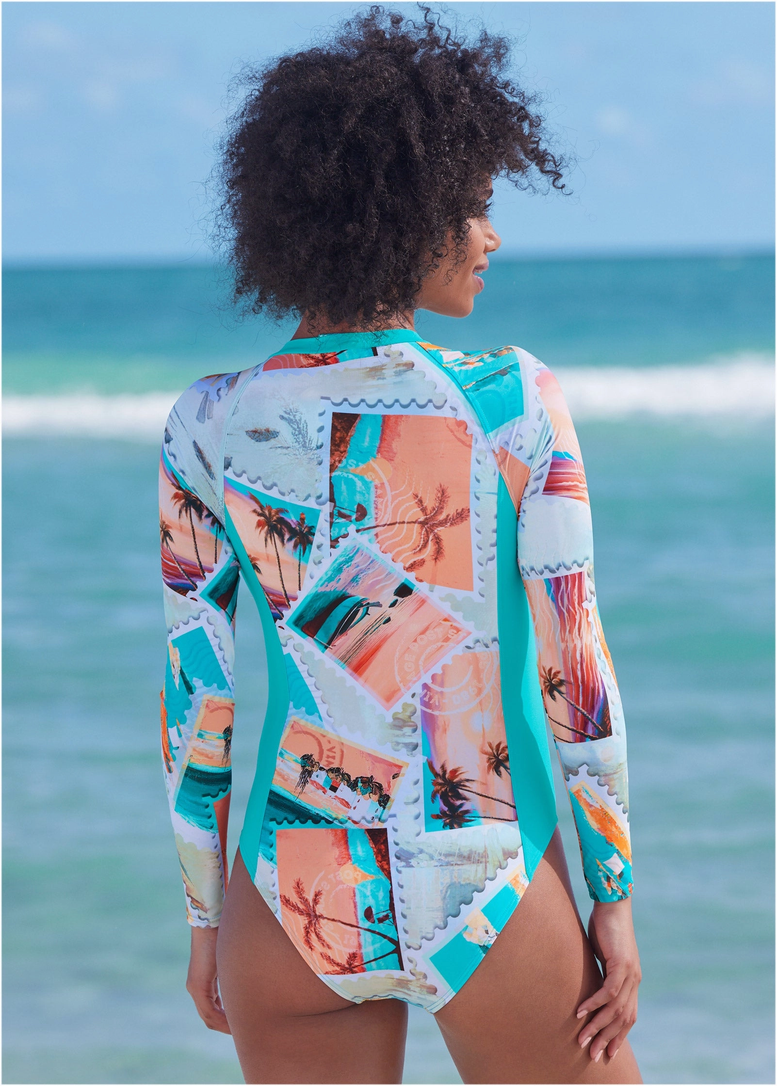 RASH GUARD ONE-PIECE - Vacation Letter