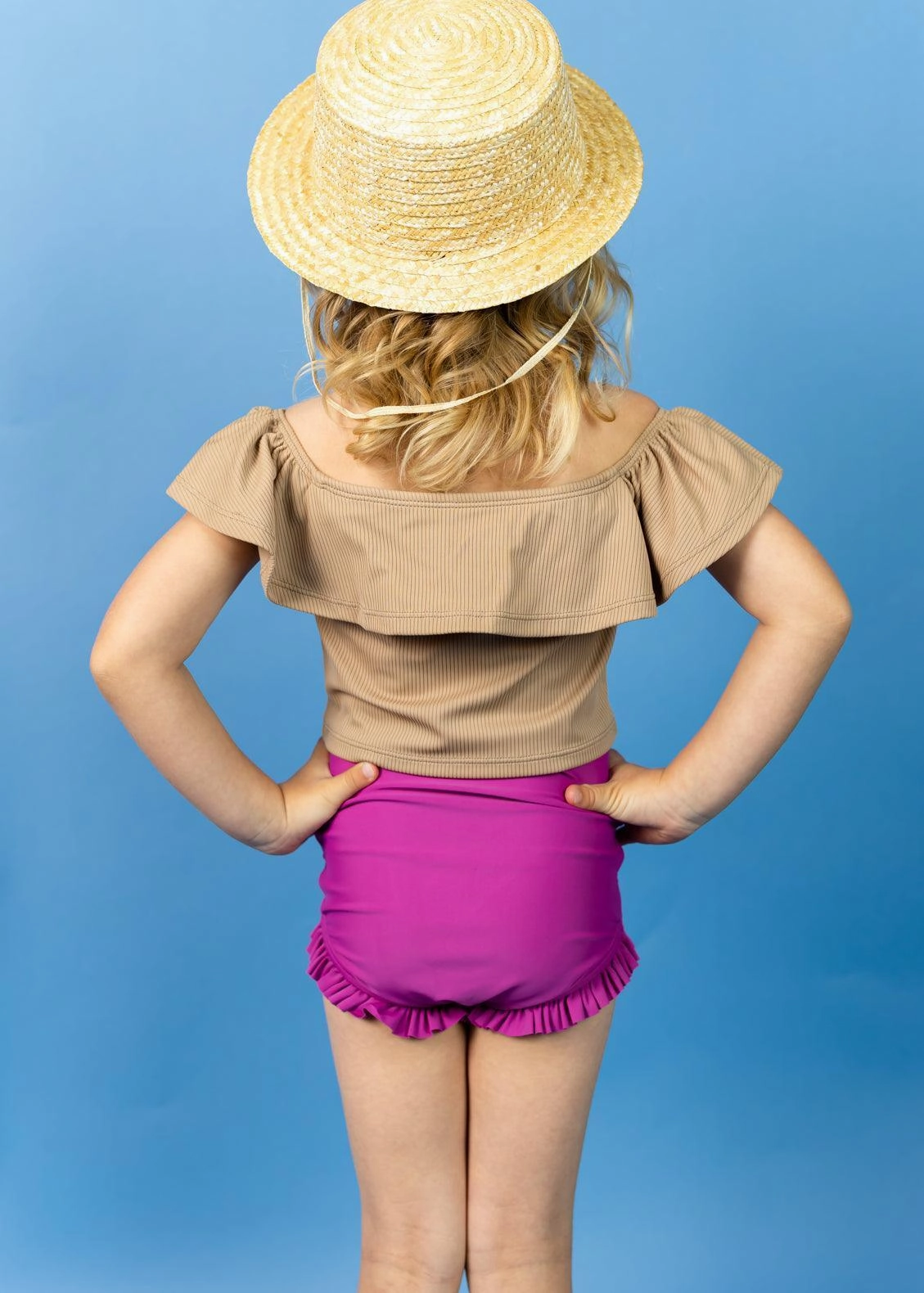 Ribbed Sand Brown | Mini Ruffled Around Top