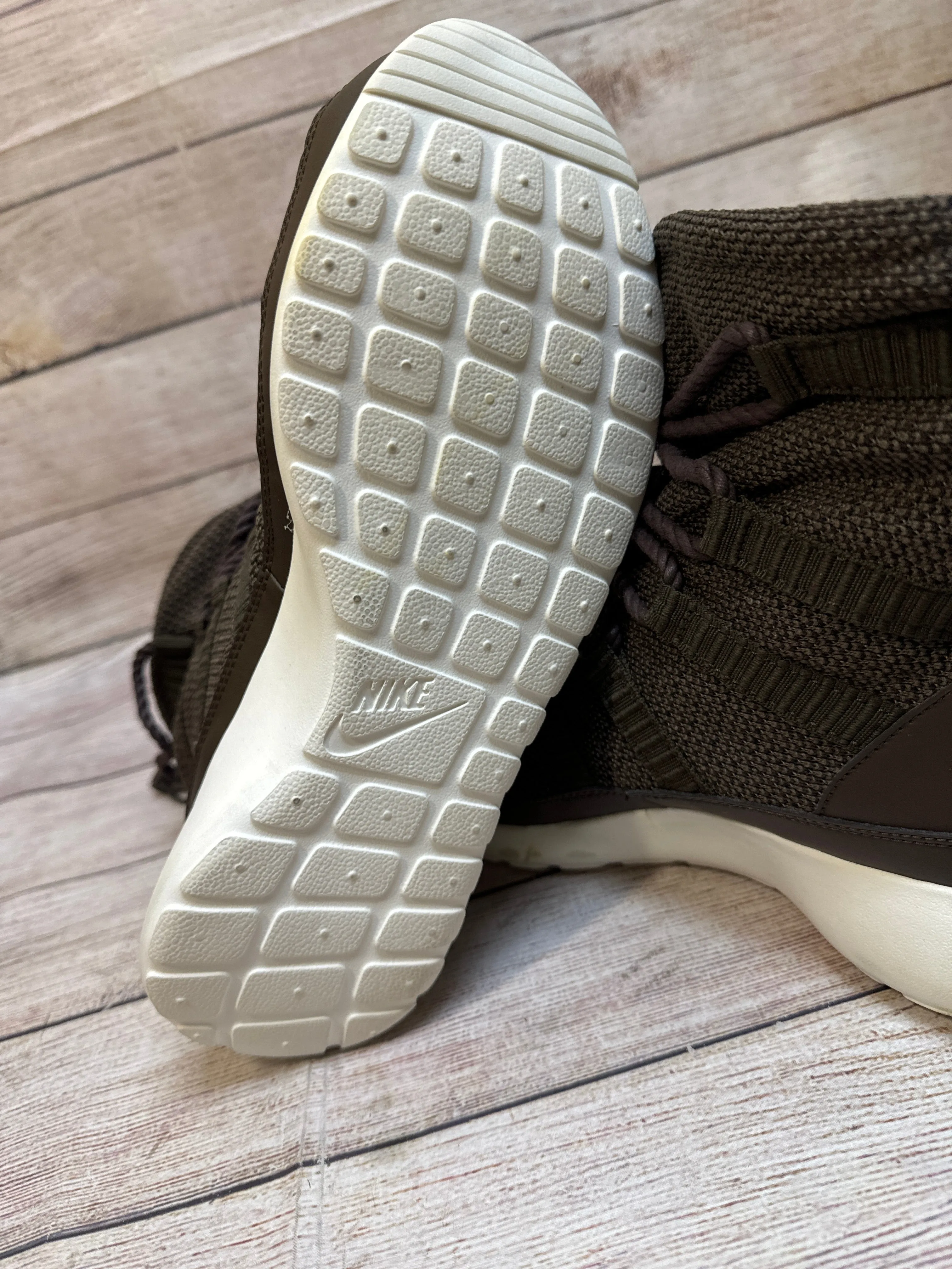 Shoes Athletic By Nike In Brown, Size: 9.5 nike