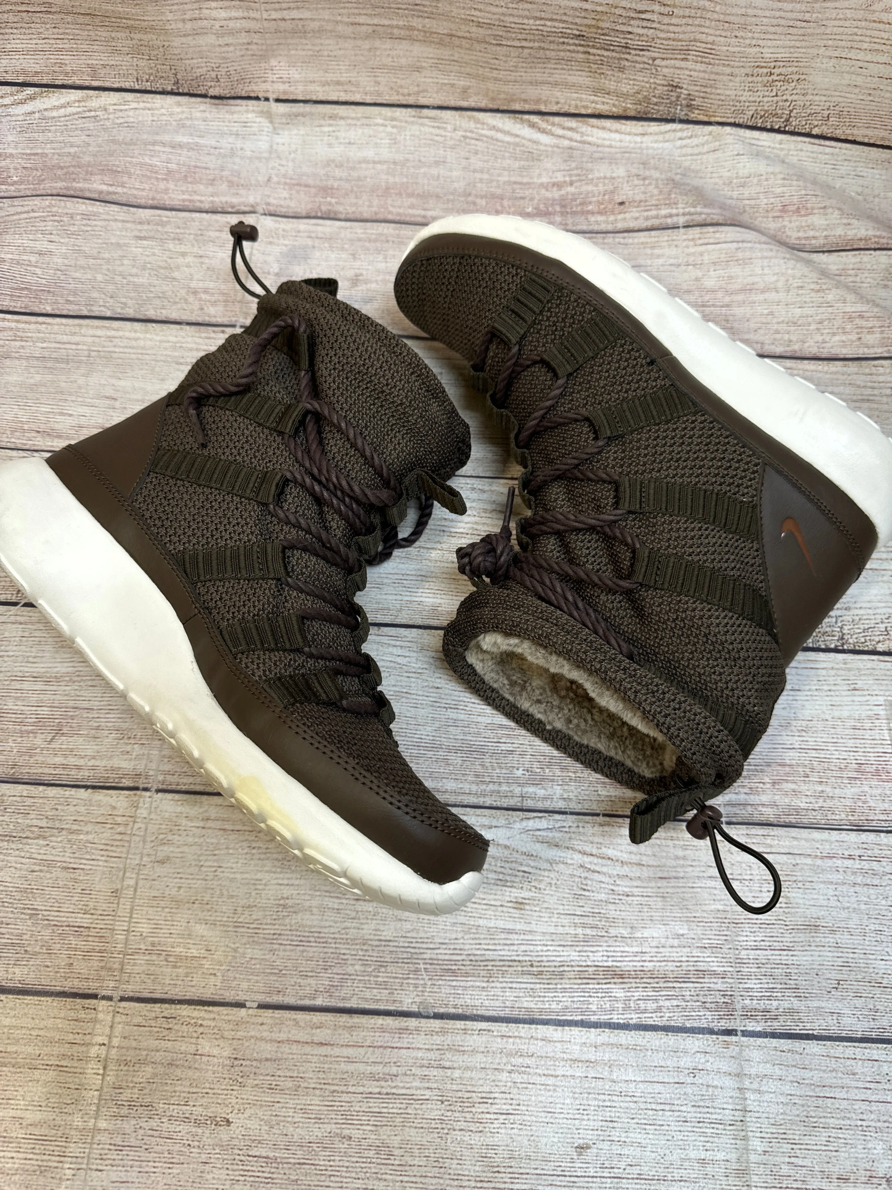Shoes Athletic By Nike In Brown, Size: 9.5 nike
