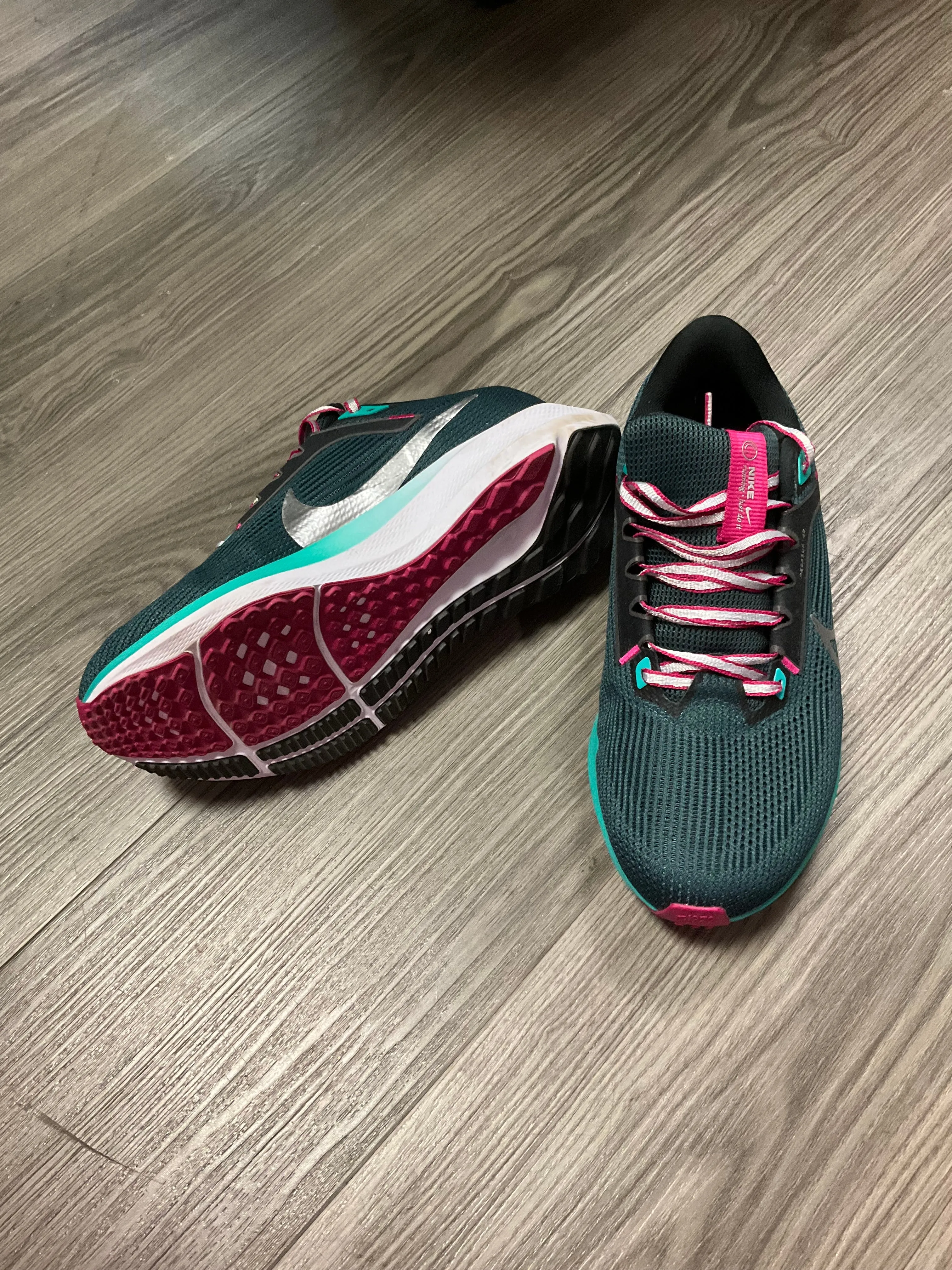 Shoes Athletic By Nike In Green, Size: 9 nike