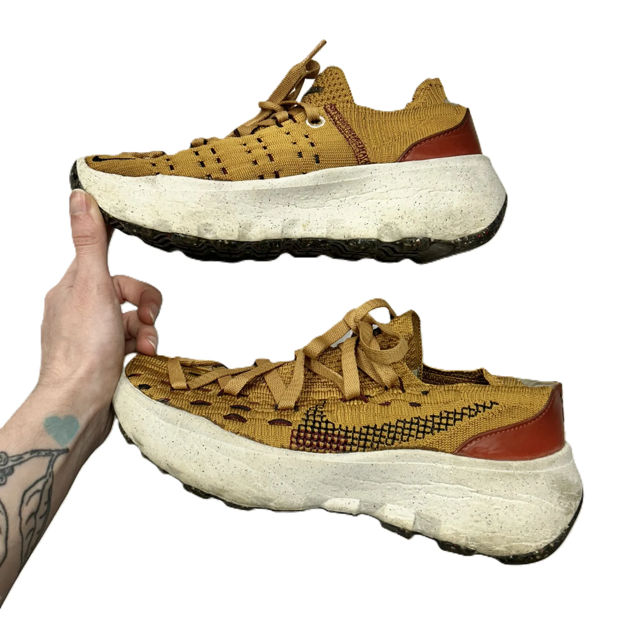 Shoes Athletic By Nike In Tan & White, Size: 6.5 nike