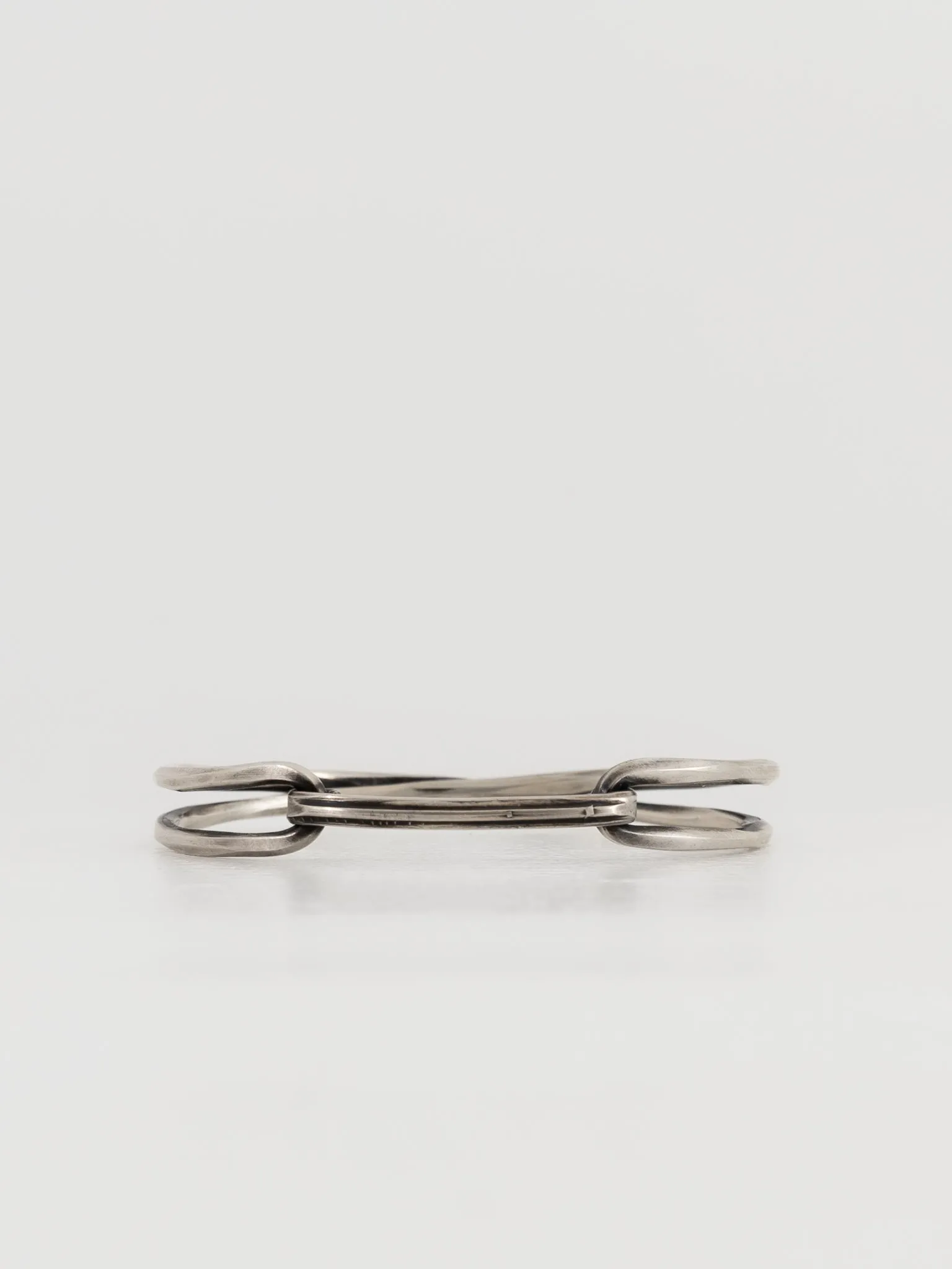 Werkstatt:Mnchen Bracelet Crossed
