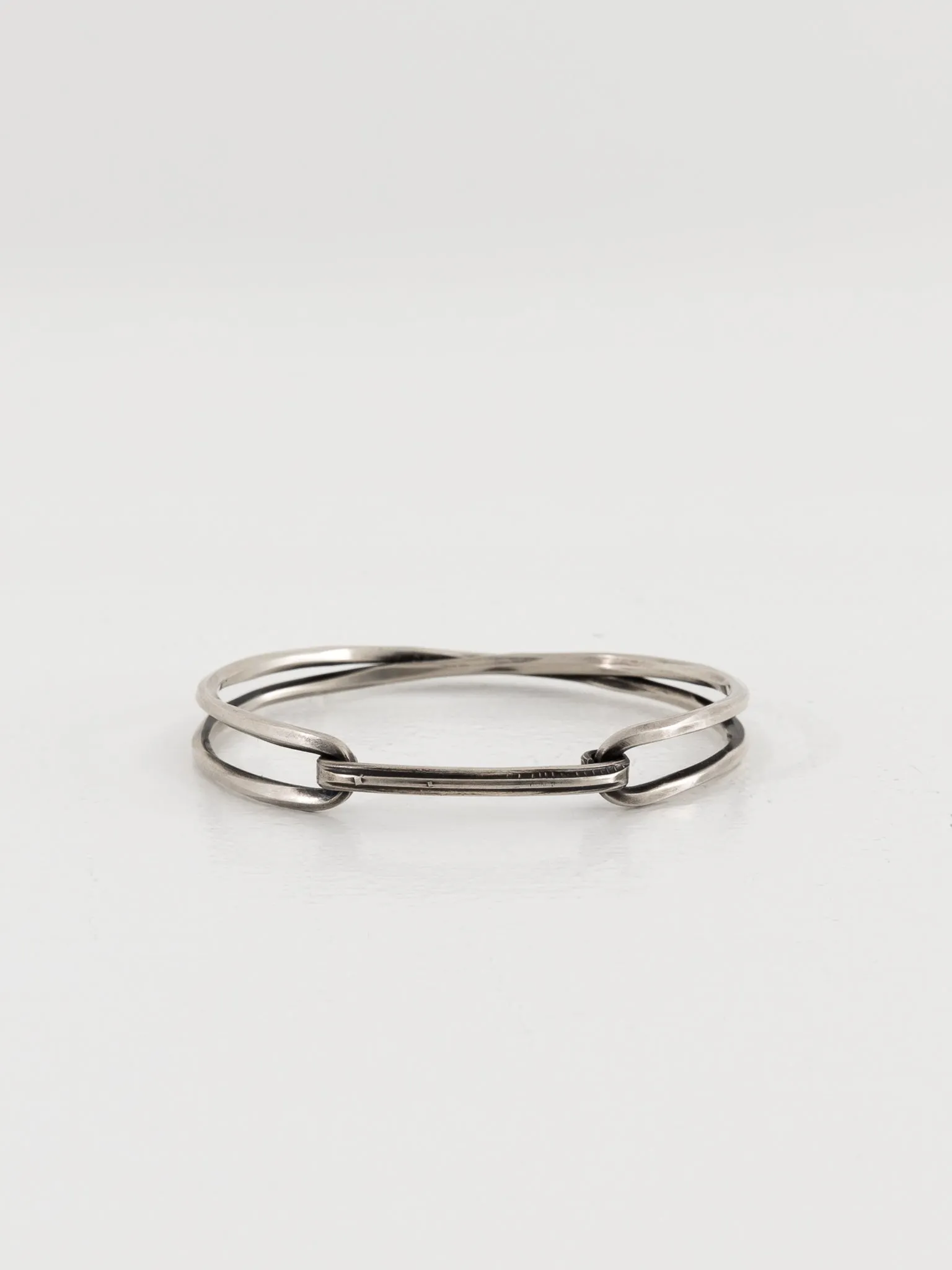 Werkstatt:Mnchen Bracelet Crossed