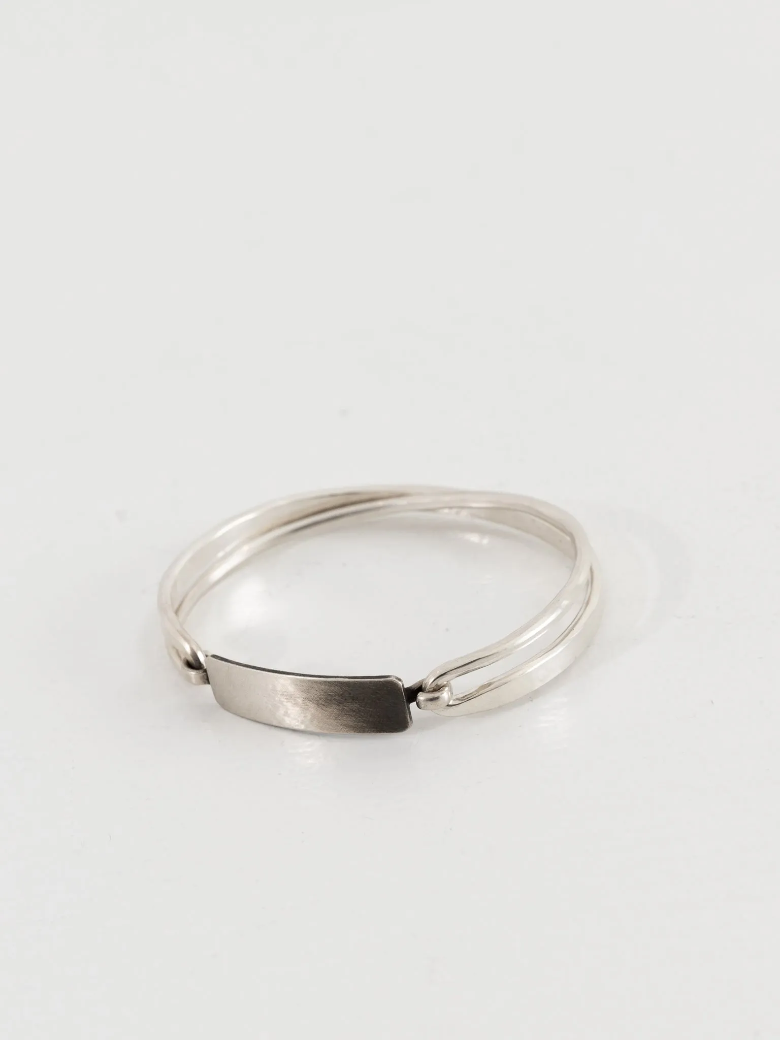 Werkstatt:Mnchen Bracelet Flat Crossed