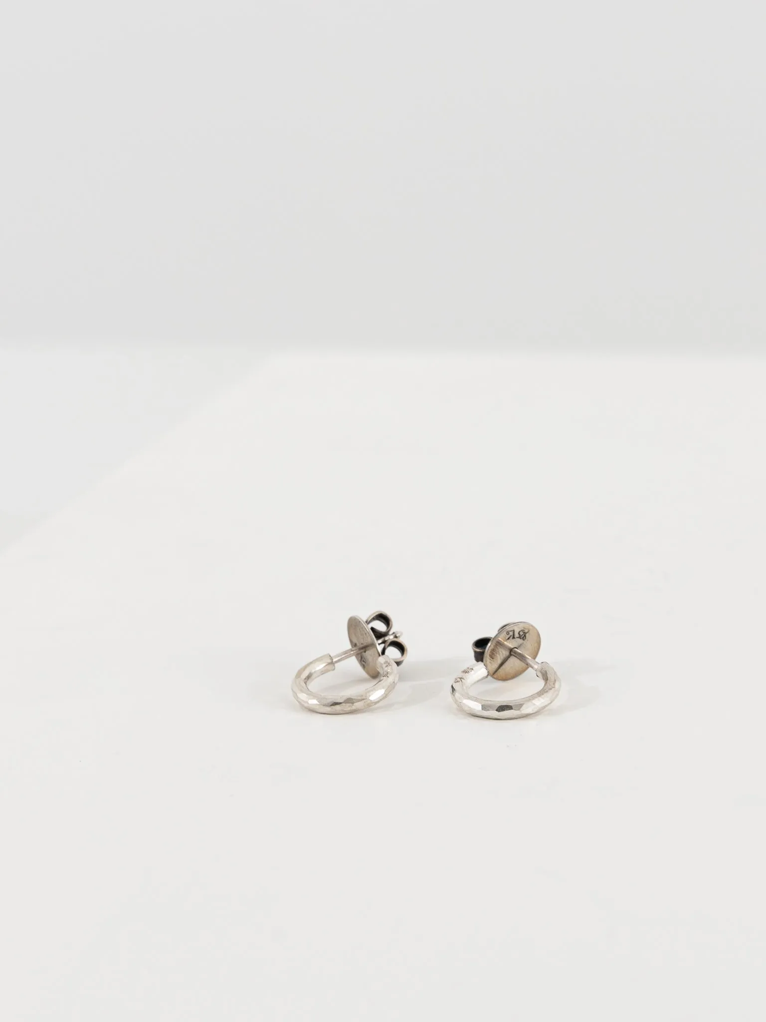 Werkstatt:Mnchen Hoop Studs Fine Hammered