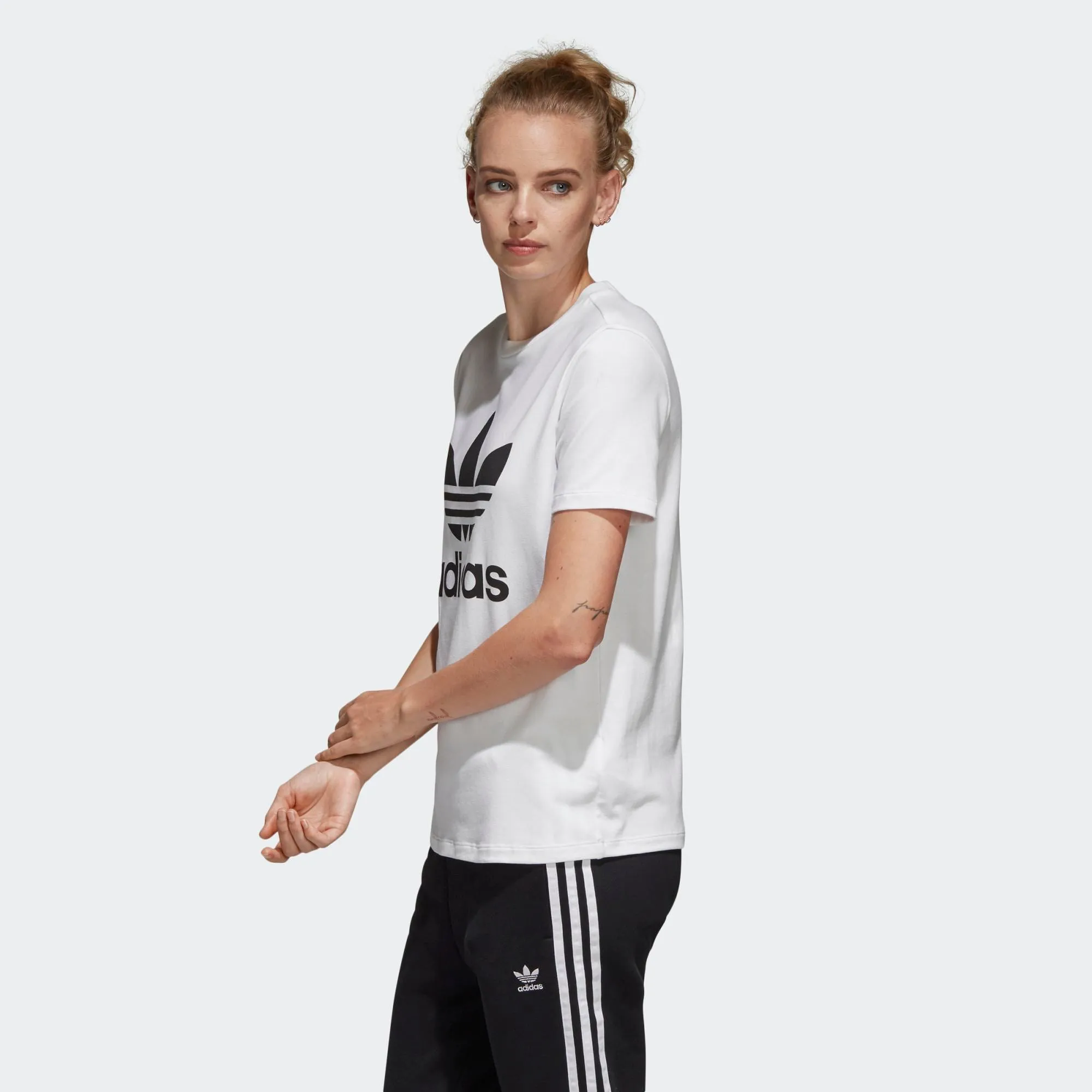 Womens Adidas Originals Trefoil Tee Shirt In White Black